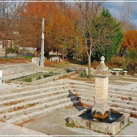 בית נופש Yeros - Segovia *